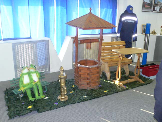 Экспозиция на выставке к 430 -летию города Ханты-Мансийска.jpg
